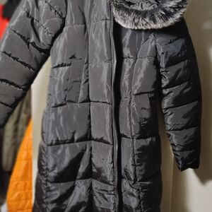 Black Faux-Fur Trim Quilted Long Puffer Coat